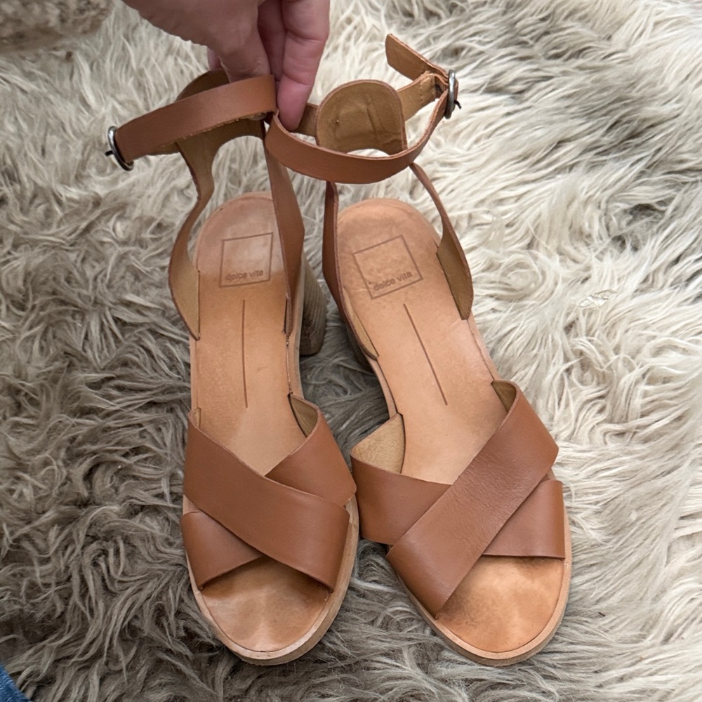 DV by Dolce Vita Tan Leather Sandals